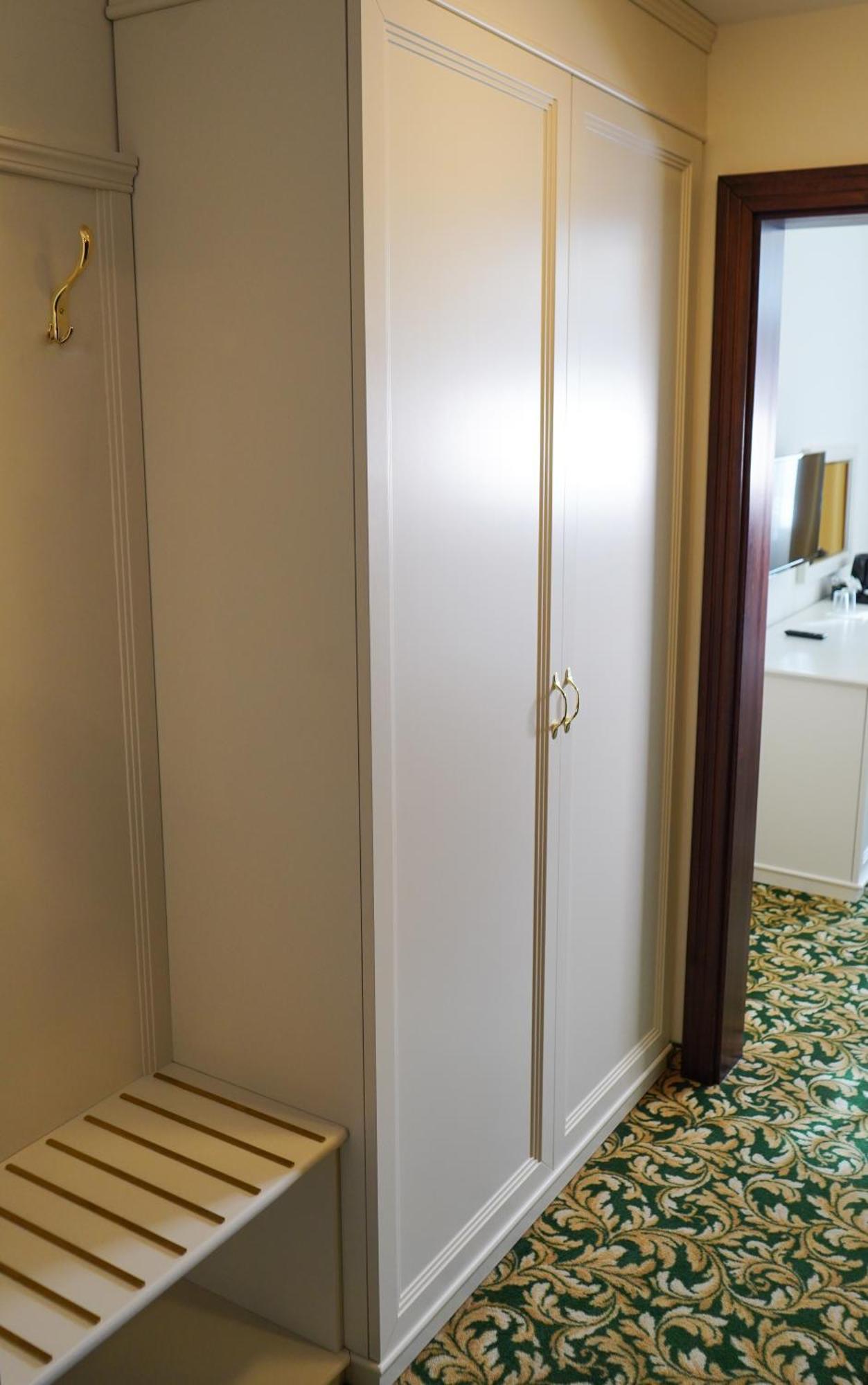 Ea Hotel Elefant カルロヴィ・ヴァリ エクステリア 写真