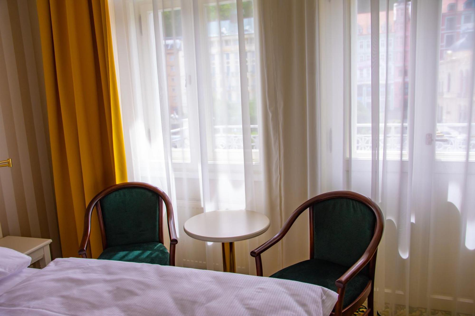 Ea Hotel Elefant カルロヴィ・ヴァリ エクステリア 写真