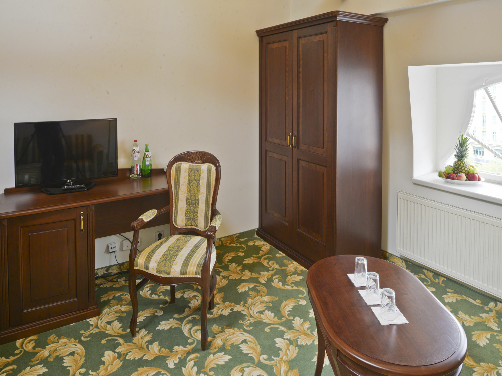 Ea Hotel Elefant カルロヴィ・ヴァリ エクステリア 写真