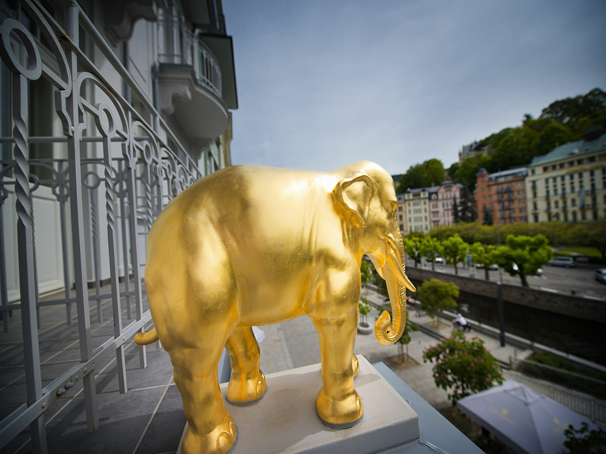 Ea Hotel Elefant カルロヴィ・ヴァリ エクステリア 写真